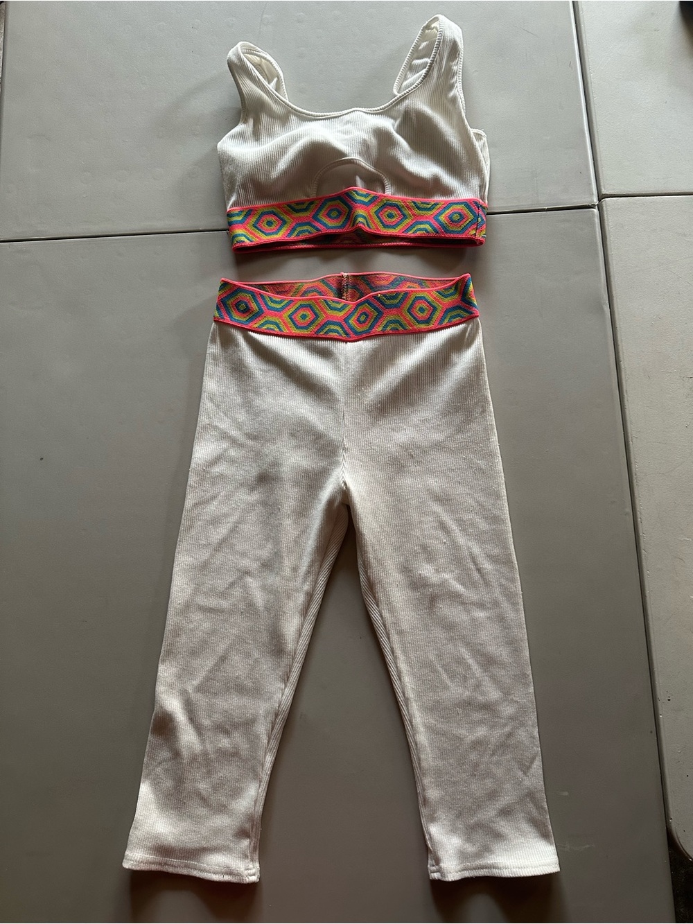 Women's ribbed athletic crop top and leggings set